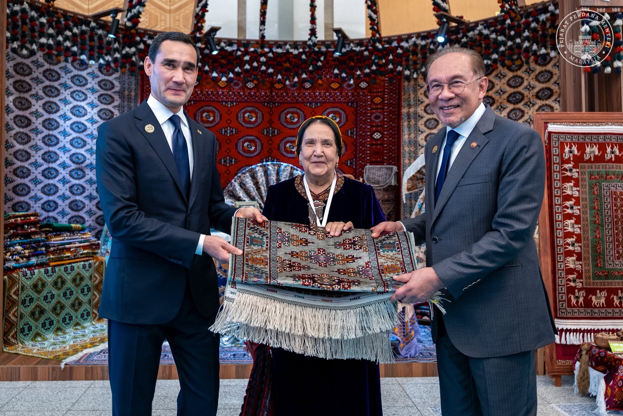 Ilustrasi malaysia turkmenistan untuk artikel Hubungan Malaysia Turkmenistan Melampaui Minyak dan Gas