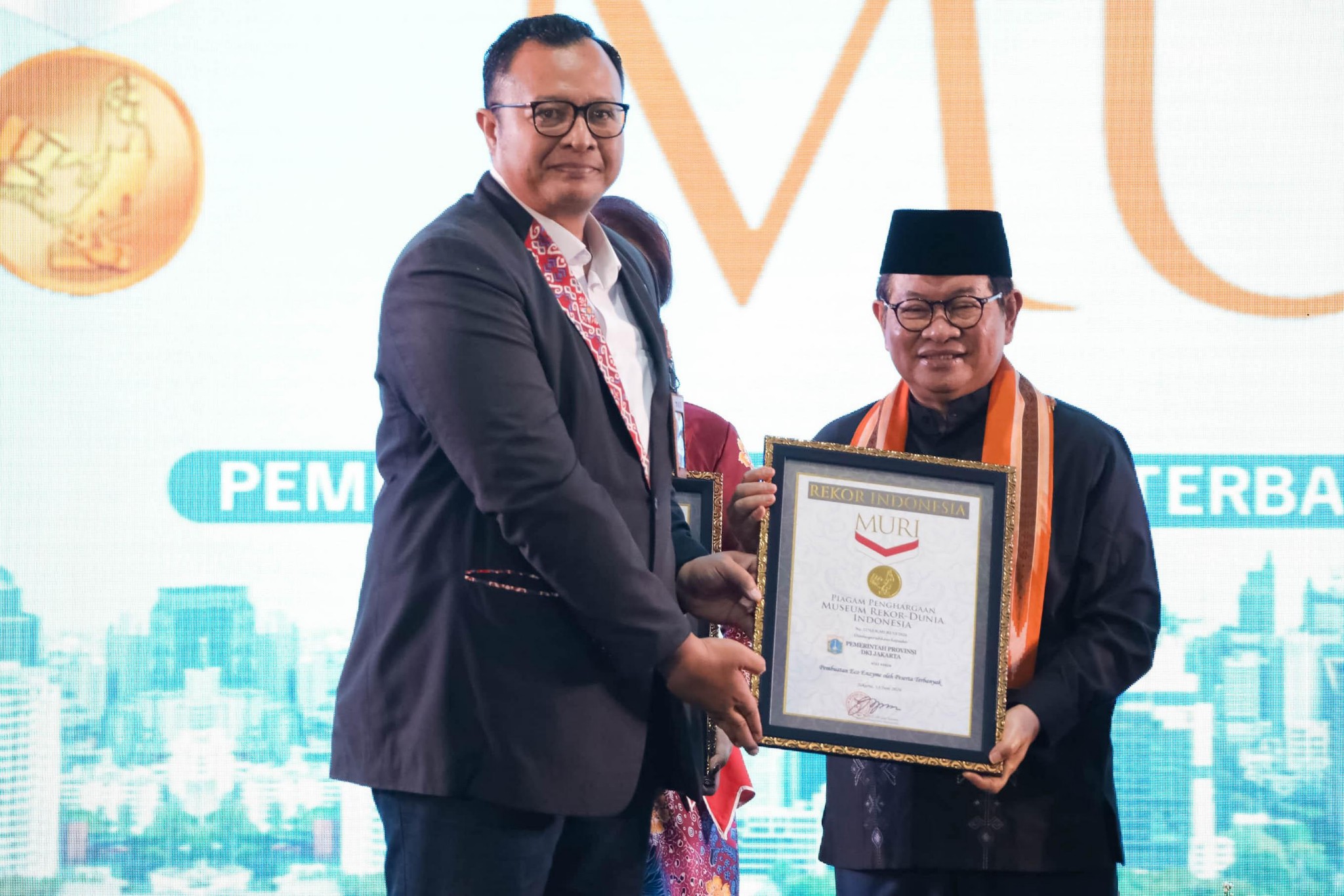 JEFF 2026: Pramono Anung Terima Rekor MURI Ilustrasi jeff 2026 untuk artikel Gubernur Pramono Buka JEFF 2026 dan Terima Rekor MURI